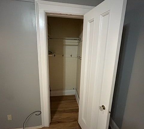4th image of 273 Paddock St #5