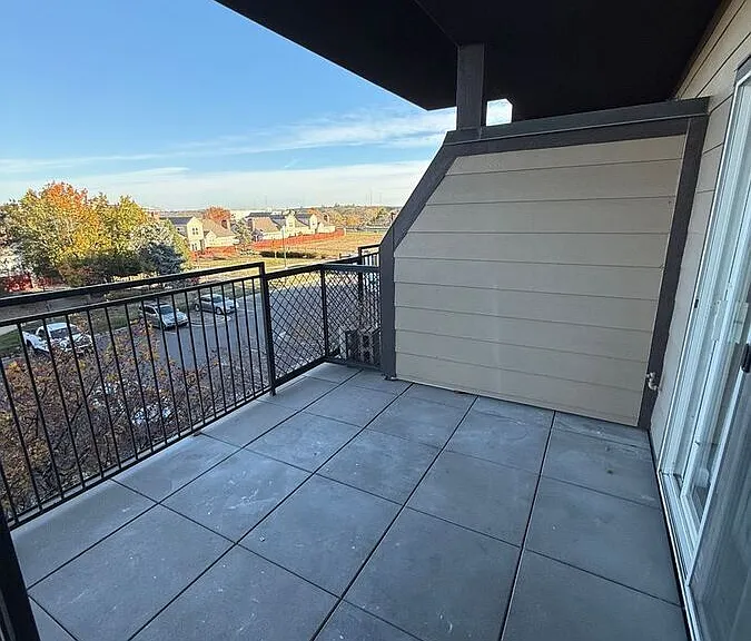 15475 E Andrews Dr #315 — Photo 8
