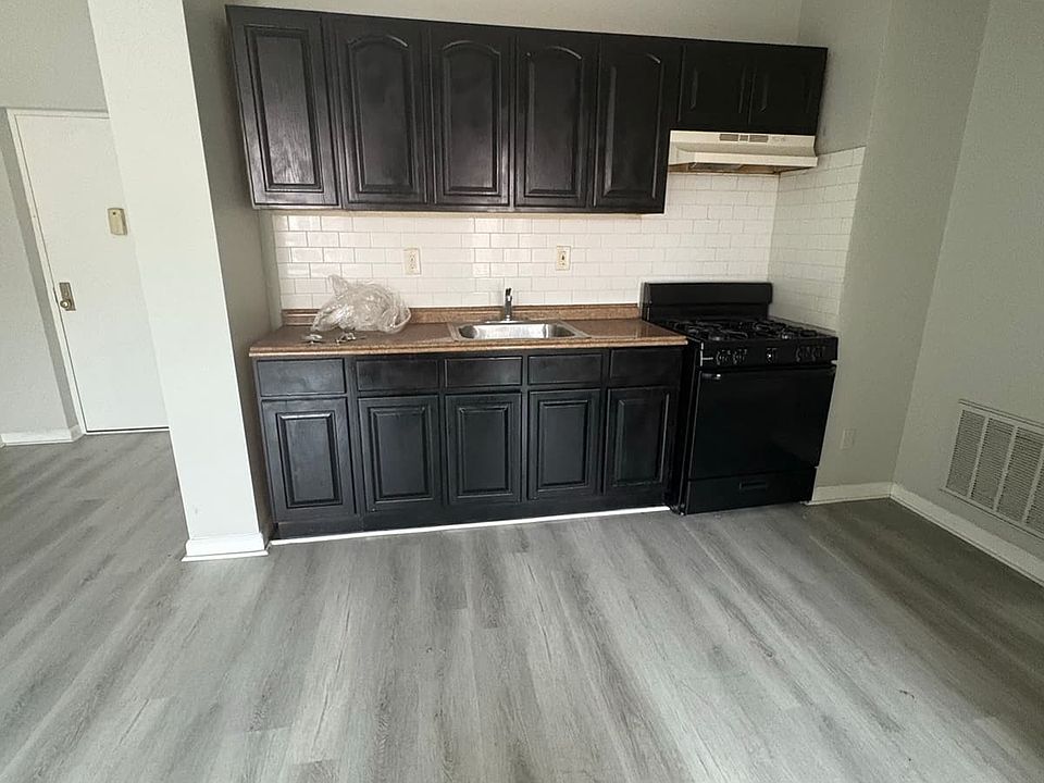 1st image of 281 Goldsmith Ave #H3
