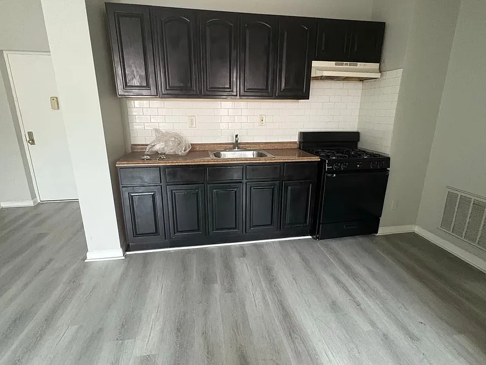 281 Goldsmith Ave #H3