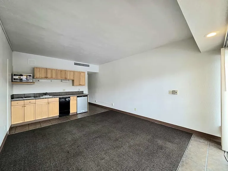101 N Mission St — Photo 25