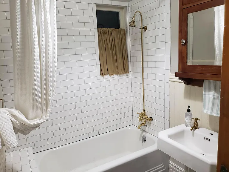 109 Paul St — Photo 12