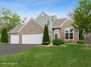 1485 Woodscreek Cir, Crystal Lake, IL 60014