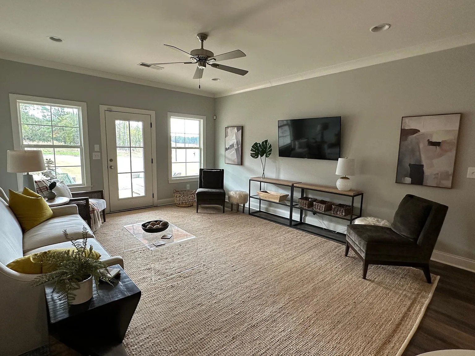 3 bed, 2106 sqft, $2,500 — Photo 4
