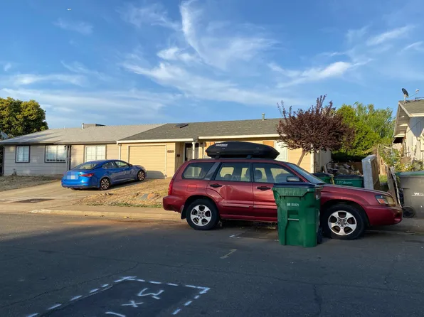 1903 Spruce Cir, Anderson, CA 96007