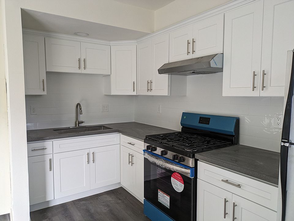 1st image of 1555 Artesia Blvd #13