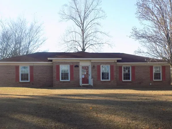 632 Ashley Cir, Dothan, AL 36305