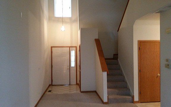 3rd image of 295 Thornwood Way Unit B