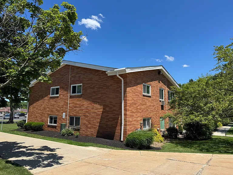 431 Tollis Pkwy #151B — Photo 2