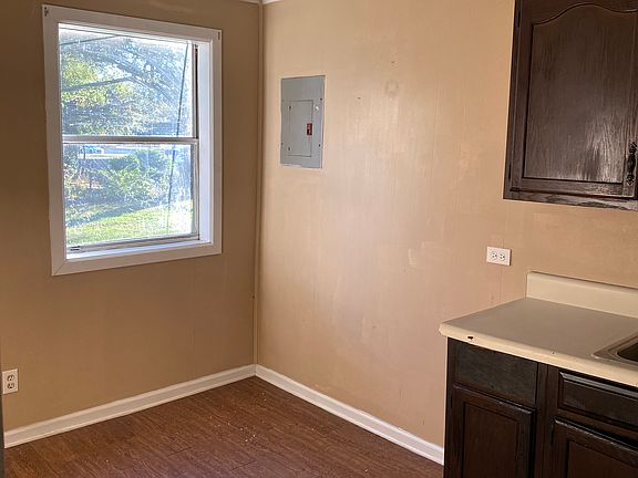 4th image of 520 N Texas St #520