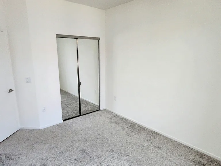 5495 Seacliff Pl #117 — Photo 18