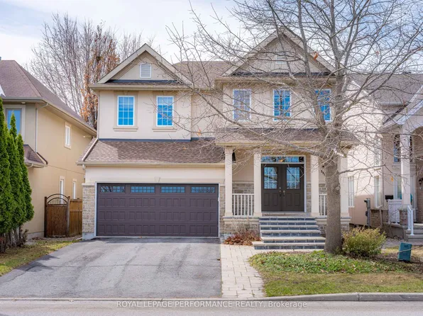 590 Kochar Dr, Ottawa, ON K2C 4J5