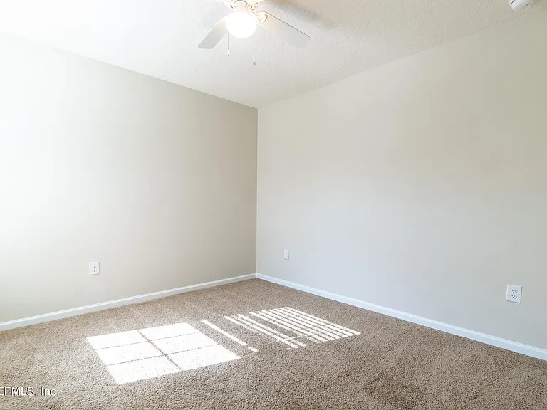 146 Castro Ct — Photo 16