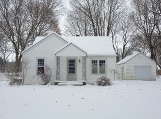 305 Liberty Rd, Sturgis, MI 49091