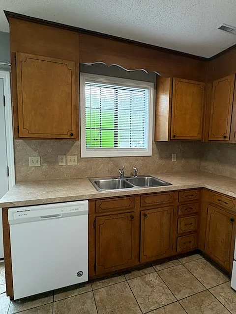 2 bed, 1.5 bath, 986 sqft, $1,095 — Photo 4