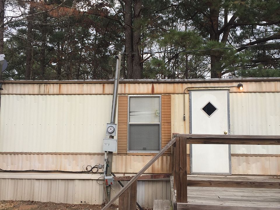 2nd image of 107 Geronimo St