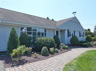 16 Skyline Dr, Farmington, CT 06032