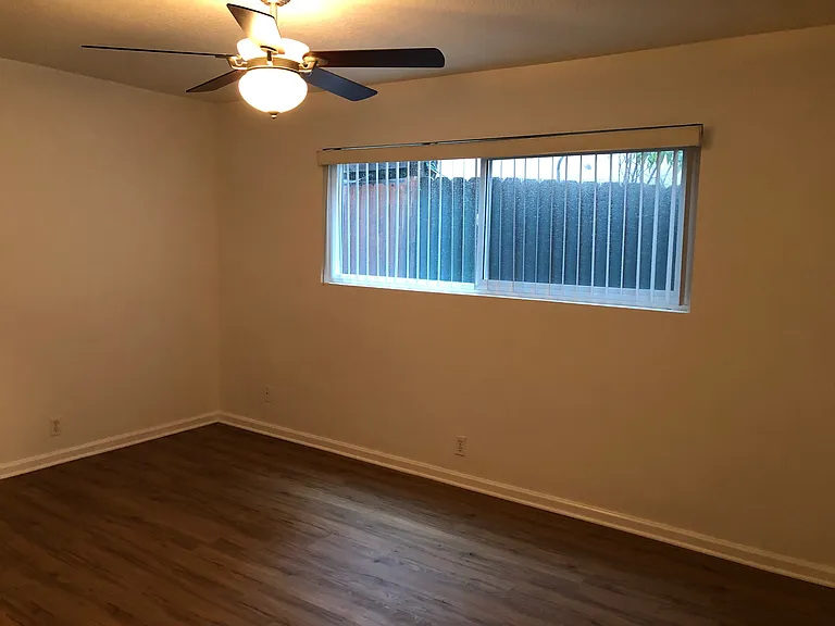 612 Griffith Way #A — Photo 9