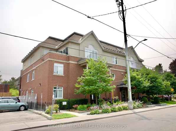 400 McLeod St #109, Ottawa, ON K2P 1A6