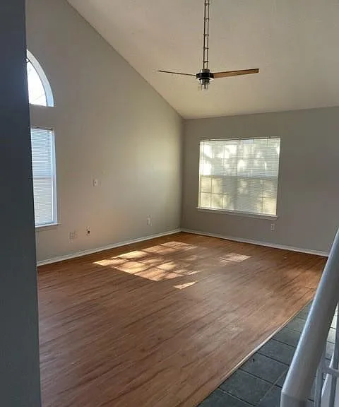 7304 Potters Trl — Photo 5