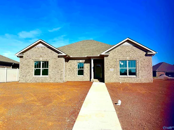 1010 Worton Grange Pl, Decatur, AL 35603