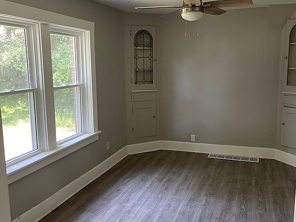 5th image of 3540 Trent Ave Unit 4