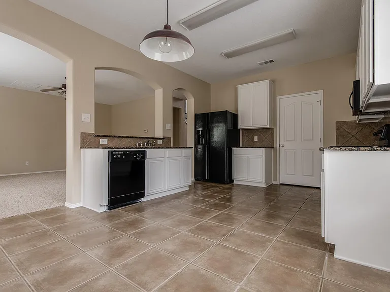 249 Niagara Falls Dr — Photo 19