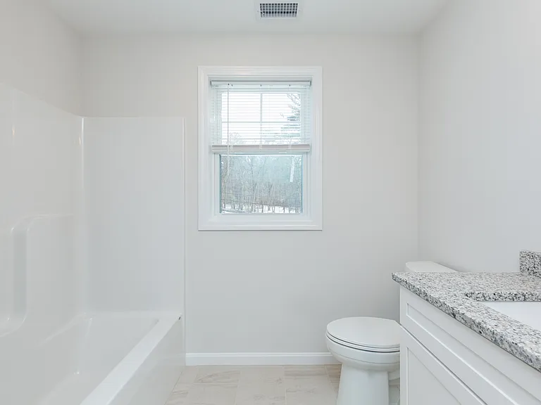 62 Sherburne Ave #14 — Photo 9