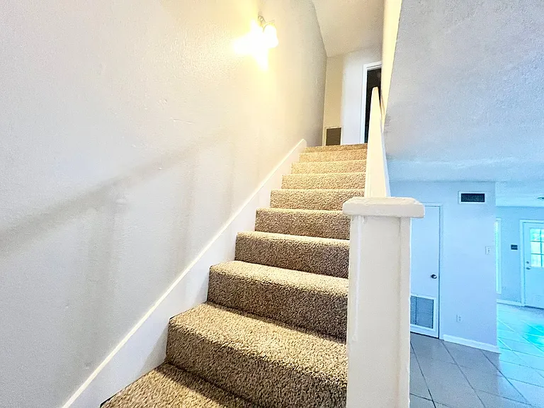 211 Al Pearson Dr — Photo 9