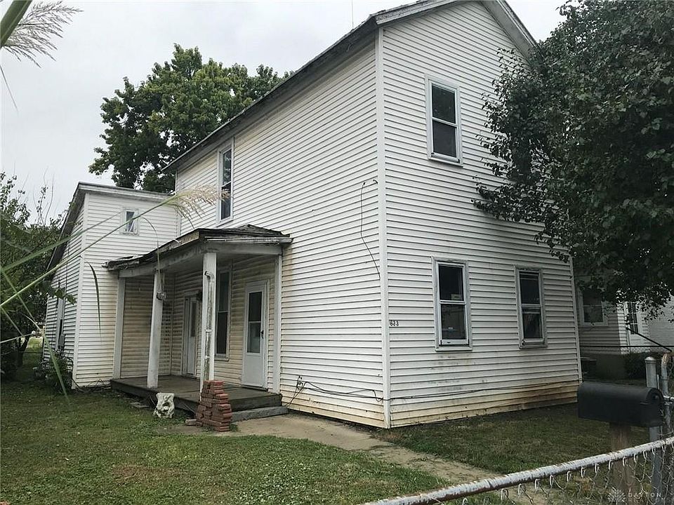 2nd image of 633 W Columbia St