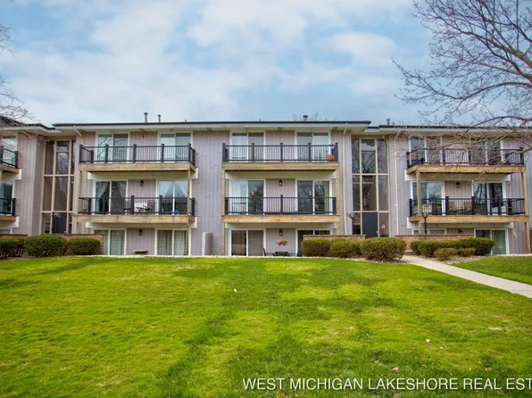 2615 Ridgecroft Dr SE APT 102, Kentwood, MI 49546