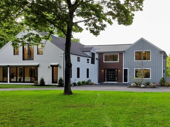 741 Boston Post Rd, Weston, MA 02493
