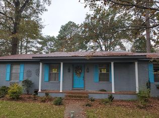 2940 Carter Ave, Laurel, MS 39440