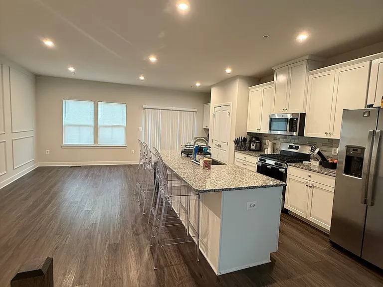 2804 Toles Park Dr — Photo 1
