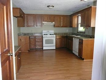 2nd image of 2635 Foxglove Dr