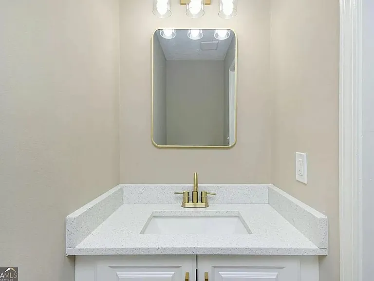 3840 Brown Dr — Photo 33