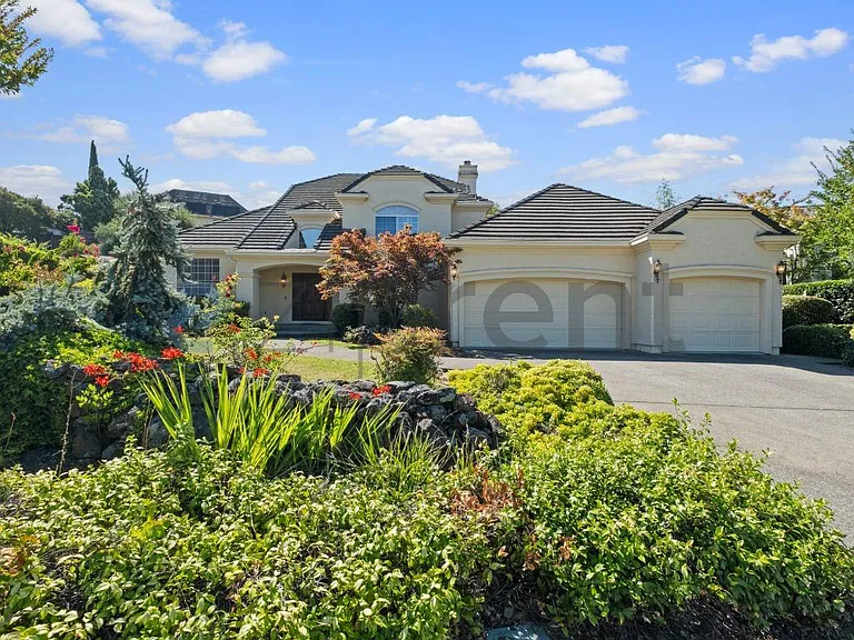 2552 Cotswold Hill Dr — Photo 1
