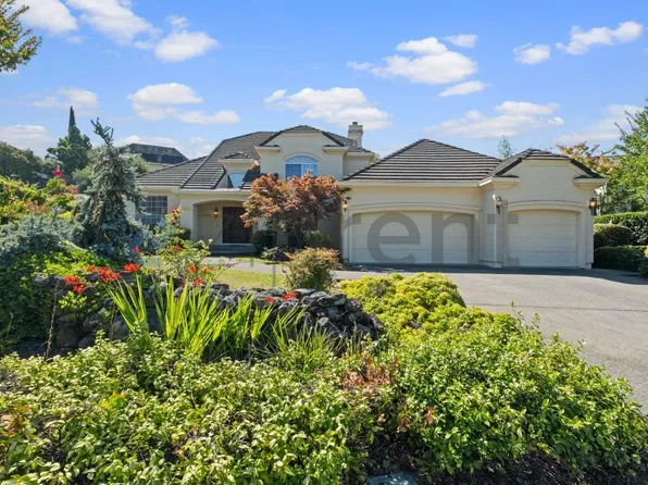 2552 Cotswold Hill Dr, Fairfield, CA 94534