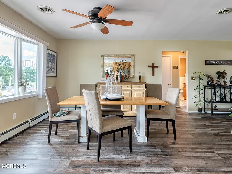 251 Westbrook Dr — Photo 13
