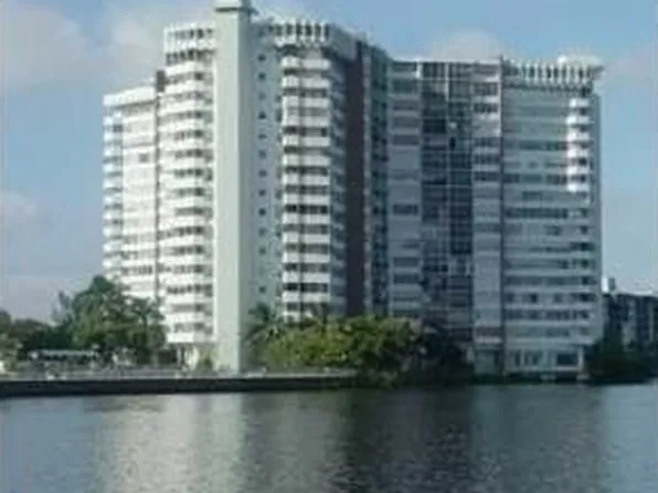1301 Miami Gardens Dr Floor 322W, Miami, FL 33179