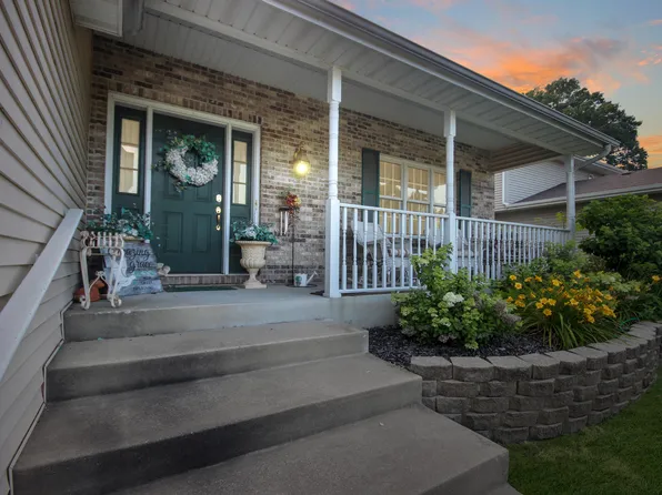 1650 Hartley Dr, Schererville, IN 46375