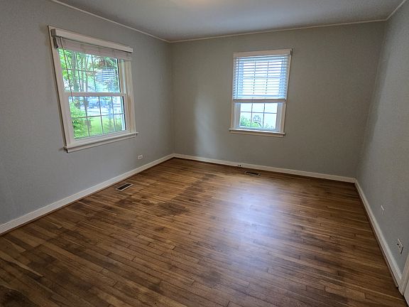 4th image of 1531 Broad Ave