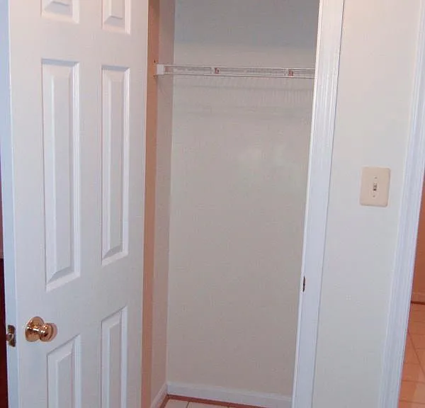 Coat closet