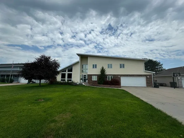 2106 Polk St, Lexington, NE 68850