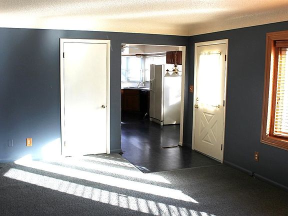 3rd image of 2912 Dayton Dr
