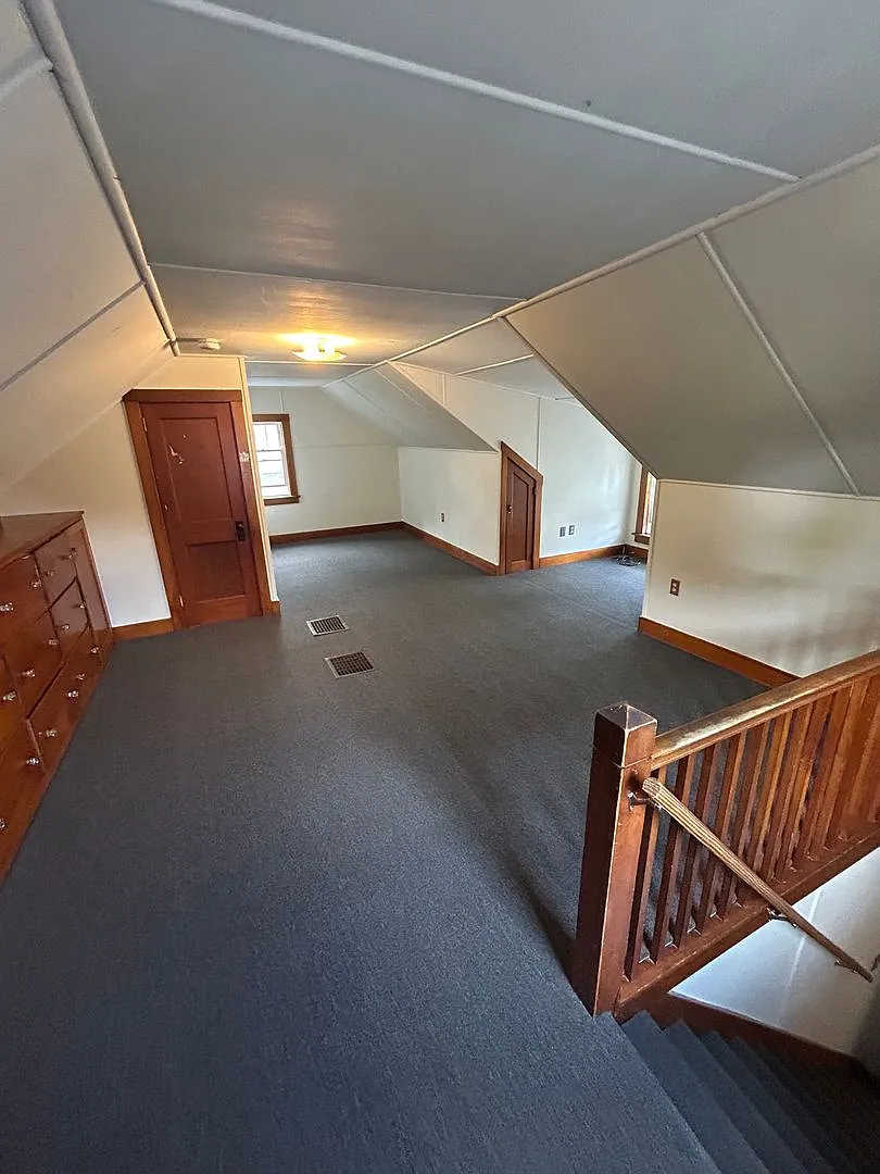 43 Isham St, Burlington, VT | 5 Bedroom + Office House Near UVM | June 2027 — Photo 3