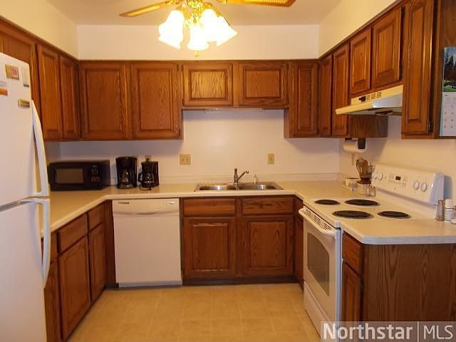1st image of 2815 Robinwood Way