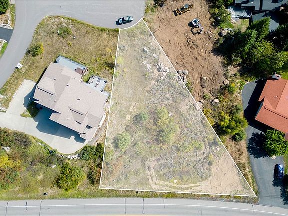 3rd image of 1543 Mark Twain Court