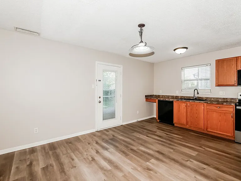 13323 N Brick Chapel Dr — Photo 8