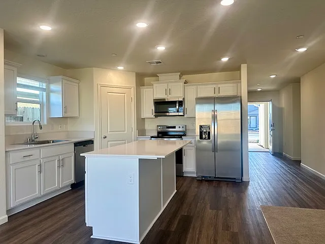 2882 Bay Hill Dr — Photo 4